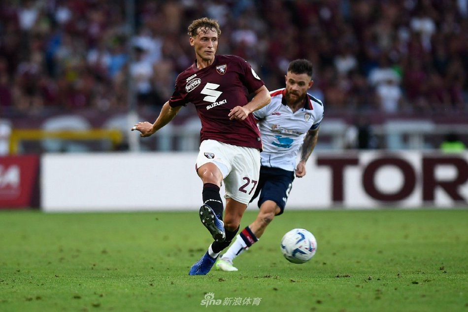 阵会对更衣 阵会对更衣