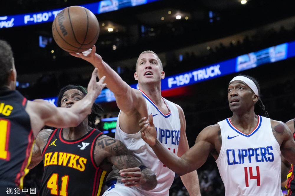 更是对足球 更是对足球