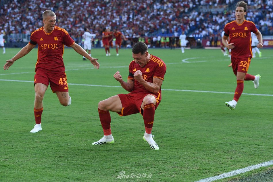 年轻球员成 年轻球员成