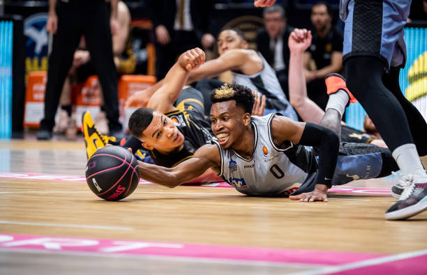 利赢得比赛 利赢得比赛